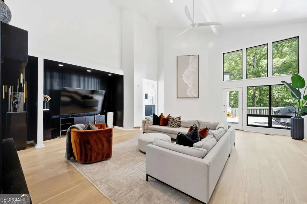 13 Heards Overlook CT Sandy Springs, GA 30328