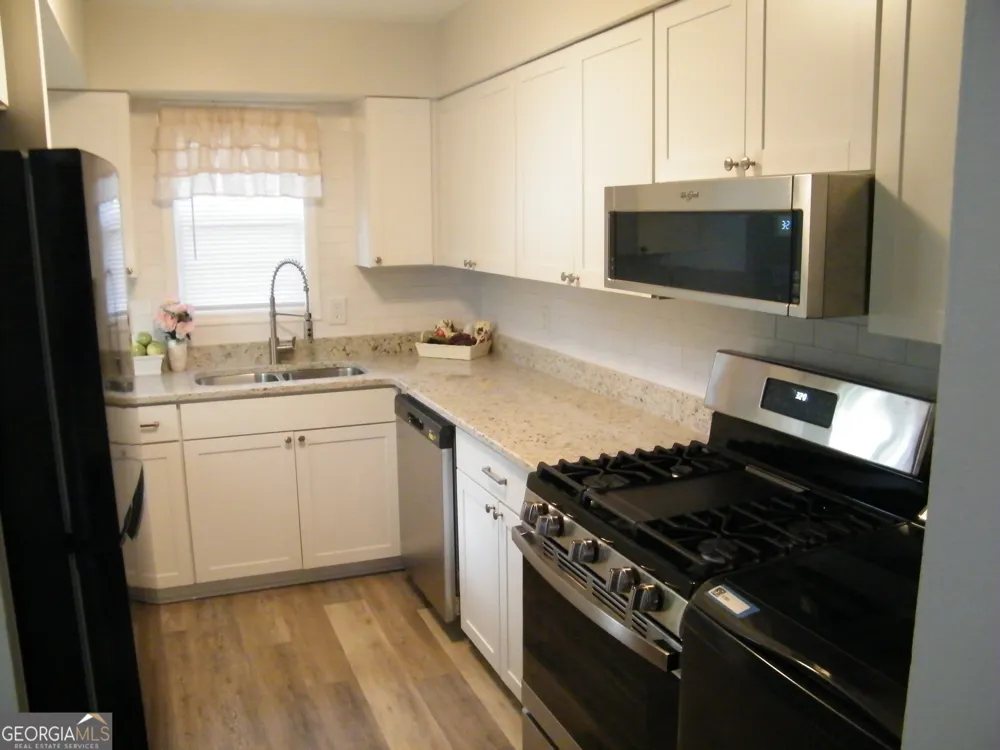 3281 Abbeywood DR Decatur, GA 30034
