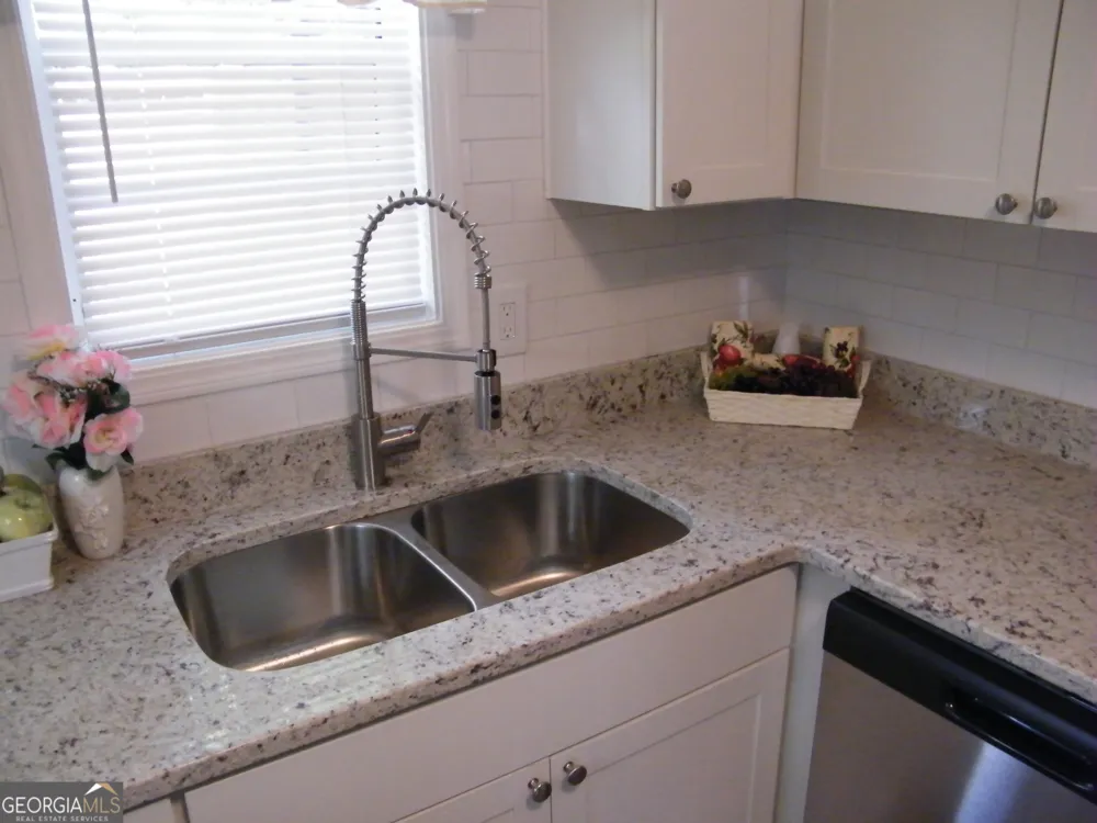 3281 Abbeywood DR Decatur, GA 30034