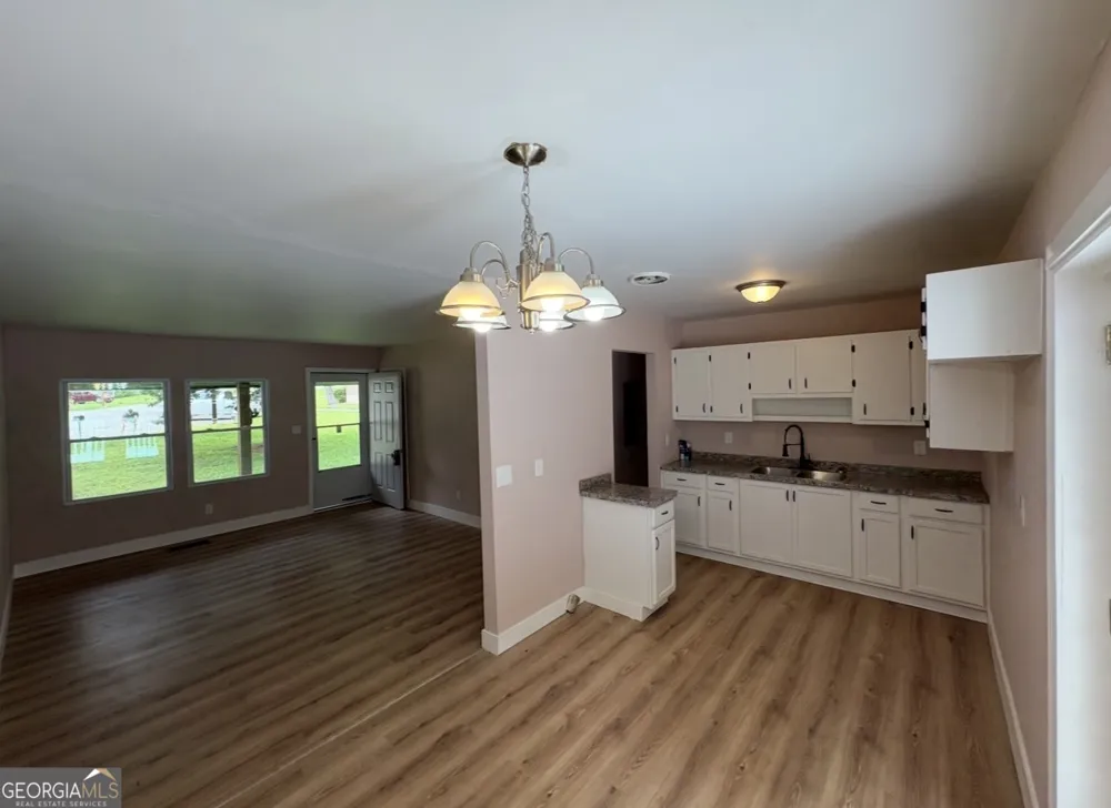 285 Queen Helen LN Jonesboro, GA 30236