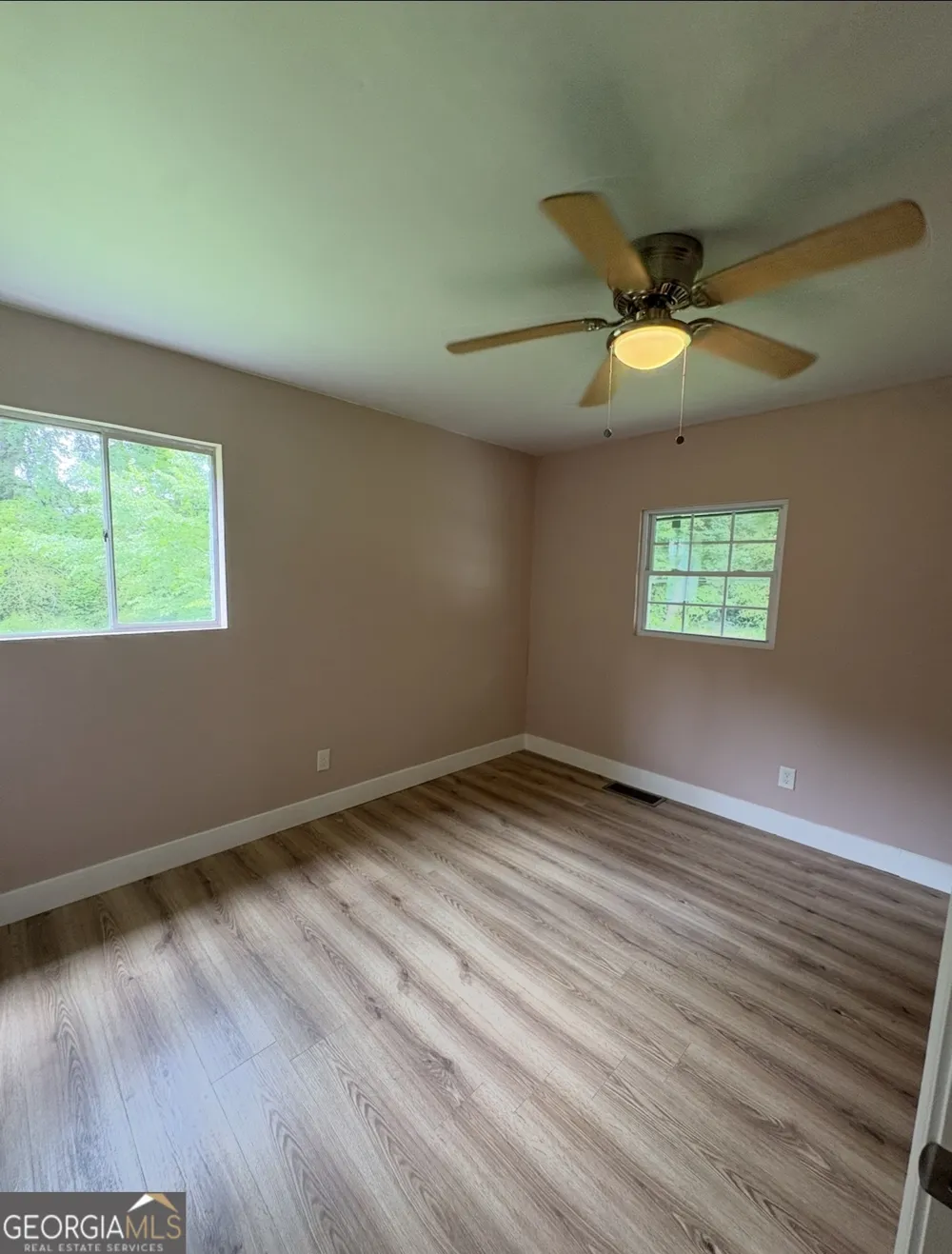 285 Queen Helen LN Jonesboro, GA 30236