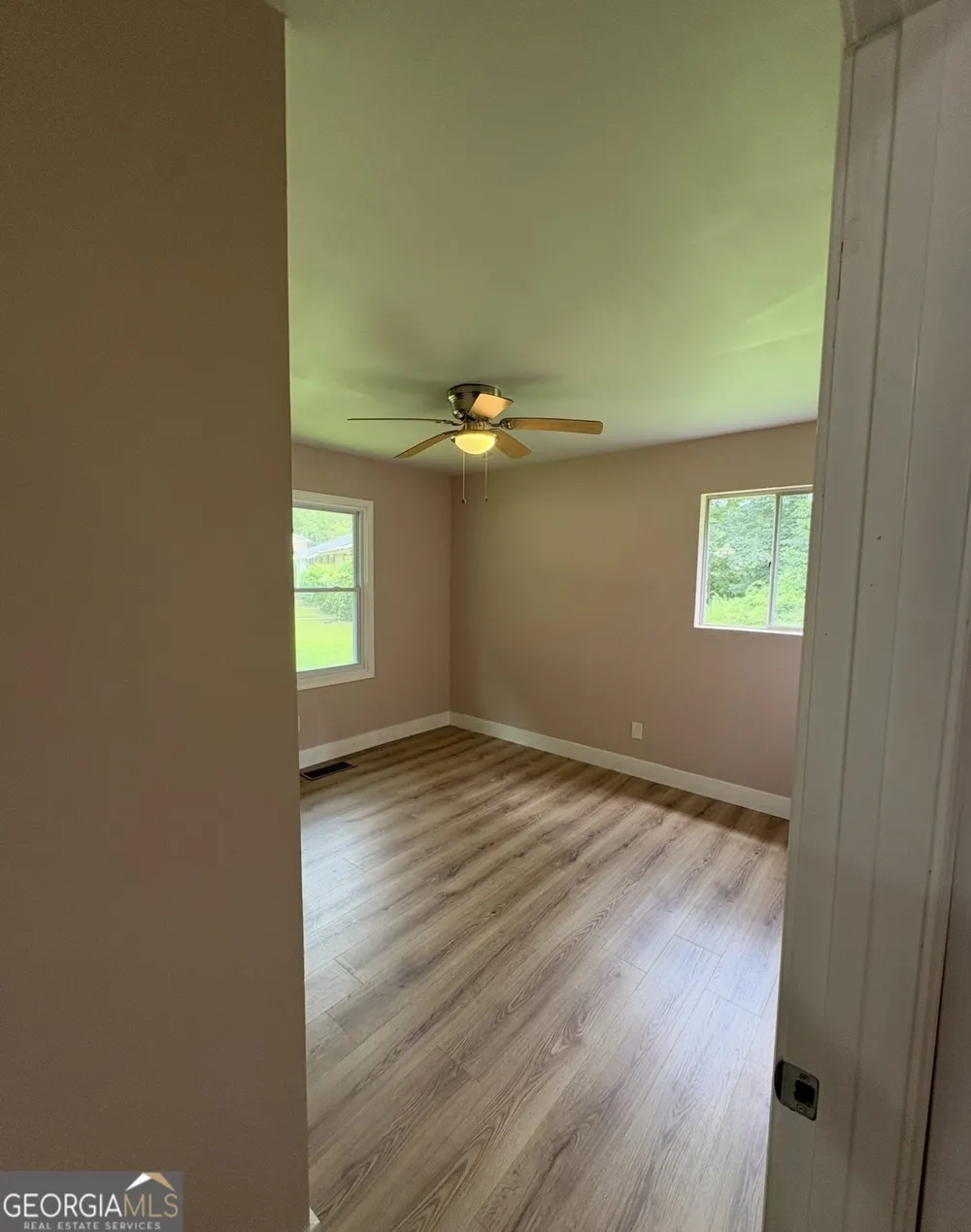 285 Queen Helen LN Jonesboro, GA 30236