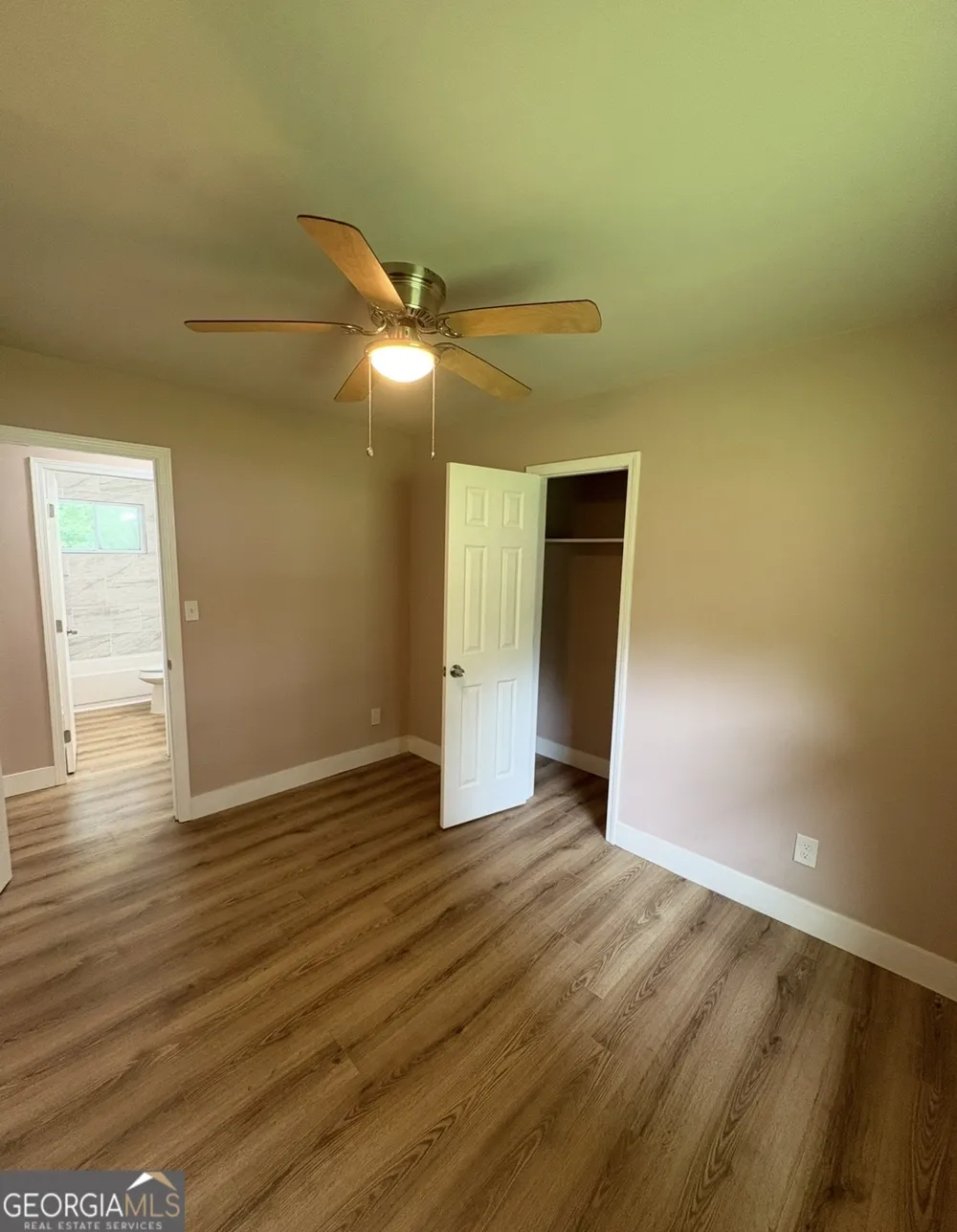 285 Queen Helen LN Jonesboro, GA 30236