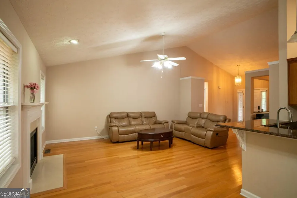 3604 Dunbar LN Suwanee, GA 30024