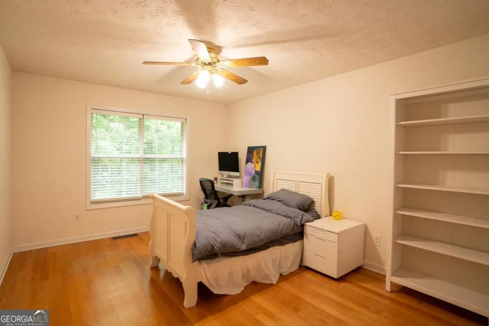 3604 Dunbar LN Suwanee, GA 30024