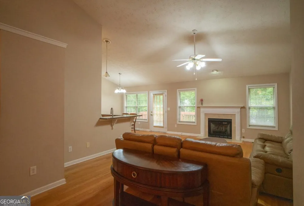 3604 Dunbar LN Suwanee, GA 30024