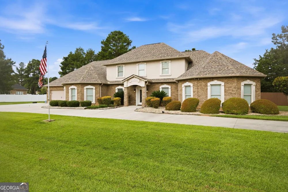 125 J DR S Macon, GA 31216