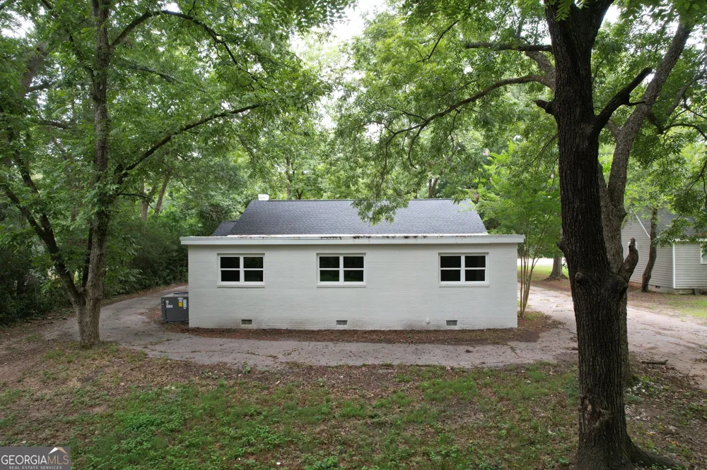403 Atlanta ST Barnesville, GA 30204