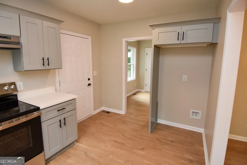 403 Atlanta ST Barnesville, GA 30204