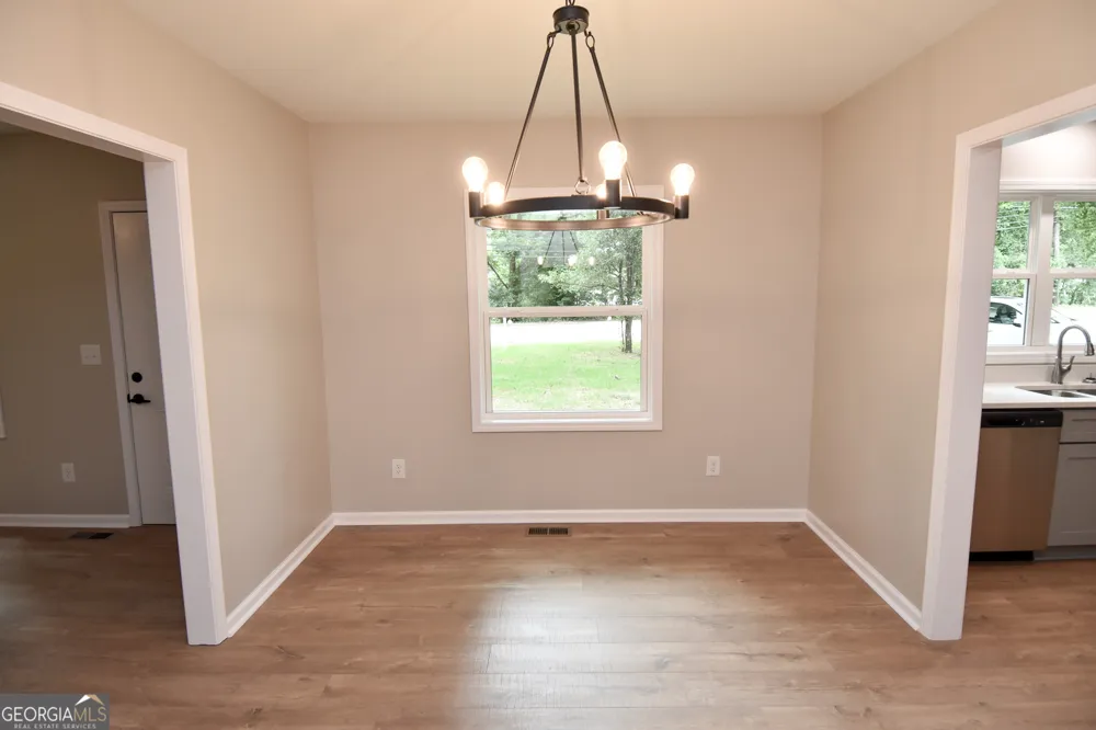 403 Atlanta ST Barnesville, GA 30204