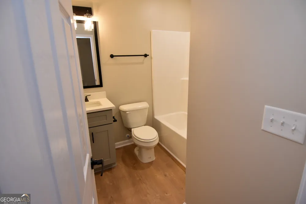 403 Atlanta ST Barnesville, GA 30204