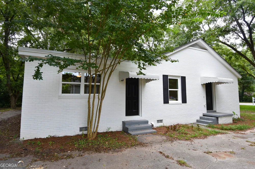 403 Atlanta ST Barnesville, GA 30204
