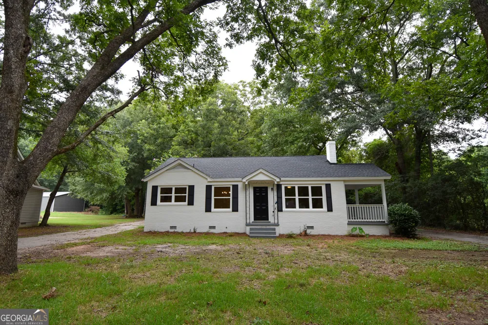 403 Atlanta ST Barnesville, GA 30204