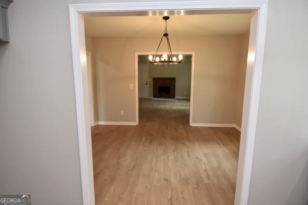 403 Atlanta ST Barnesville, GA 30204
