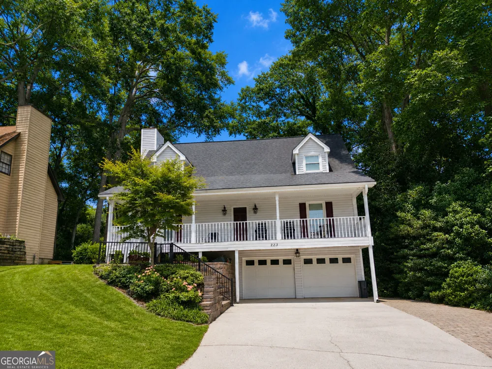 823 Ridge AVE Stone Mountain, GA 30083