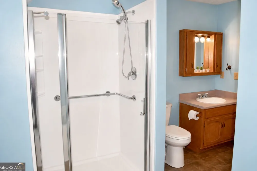823 Ridge AVE Stone Mountain, GA 30083