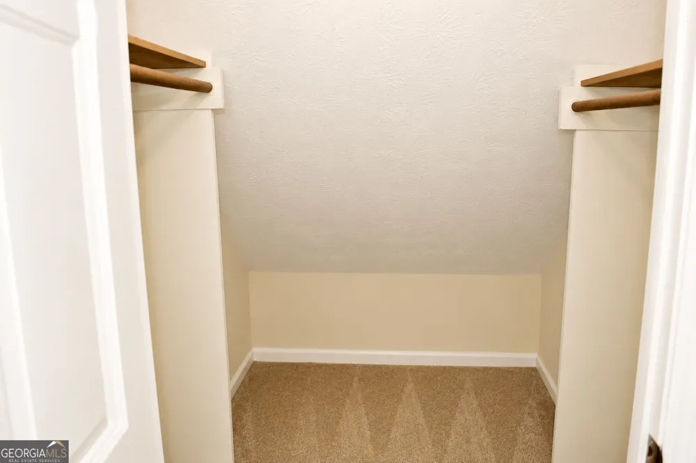 823 Ridge AVE Stone Mountain, GA 30083