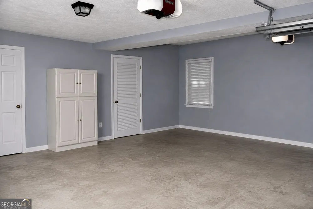 823 Ridge AVE Stone Mountain, GA 30083