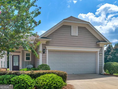 621 Larch Looper DR