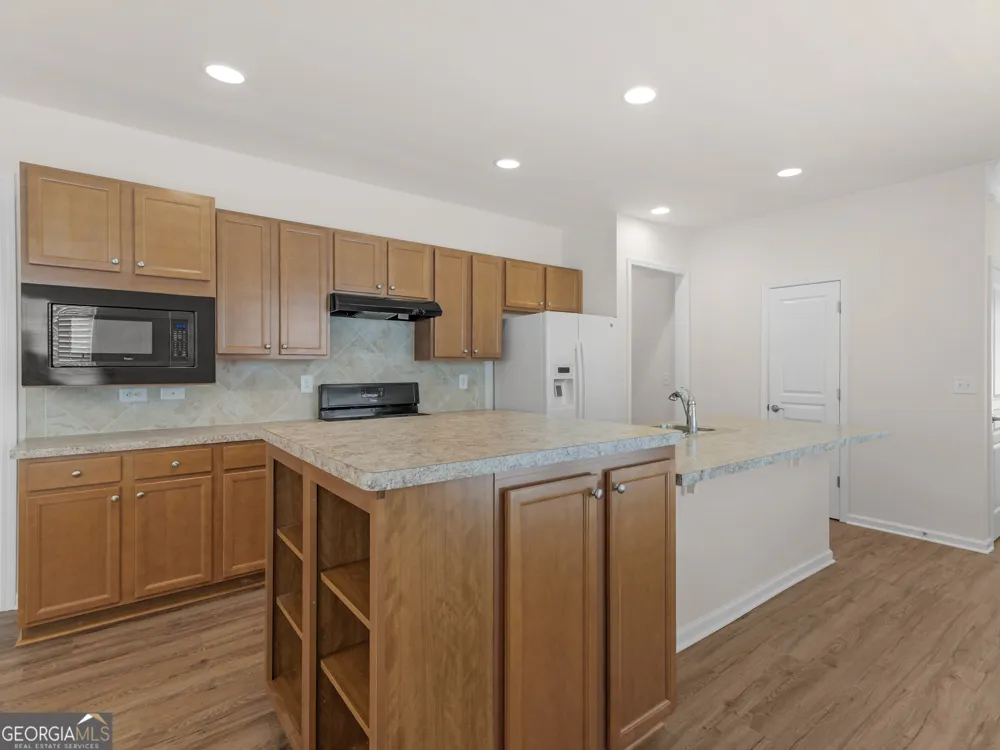 621 Larch Looper DR Griffin, GA 30223