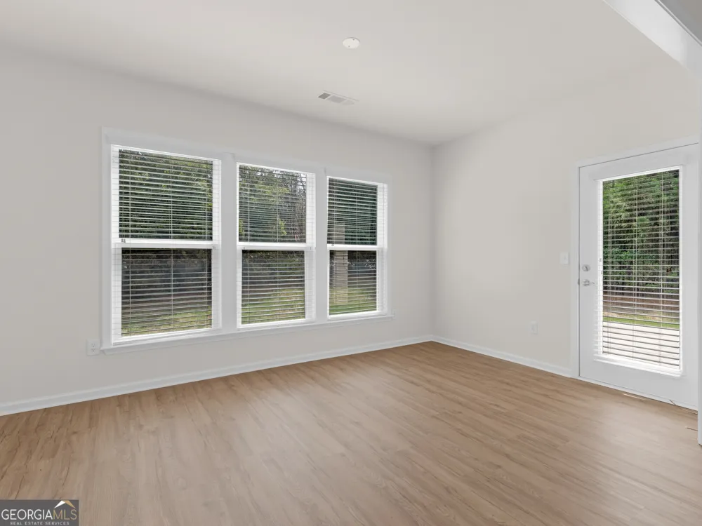621 Larch Looper DR Griffin, GA 30223