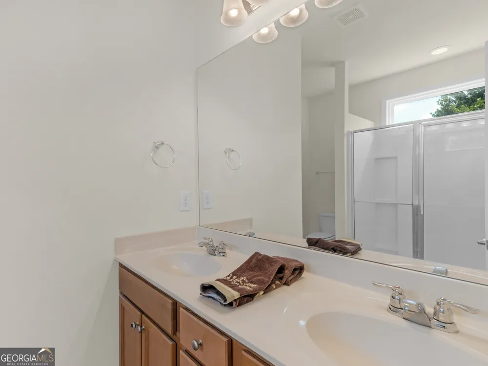 621 Larch Looper DR Griffin, GA 30223