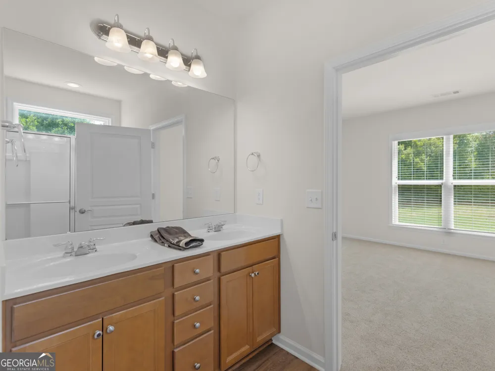 621 Larch Looper DR Griffin, GA 30223