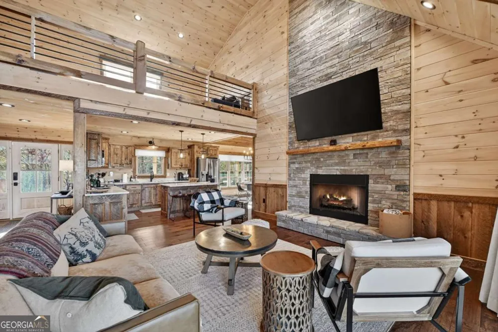 315 River Retreat RD Blue Ridge, GA 30513