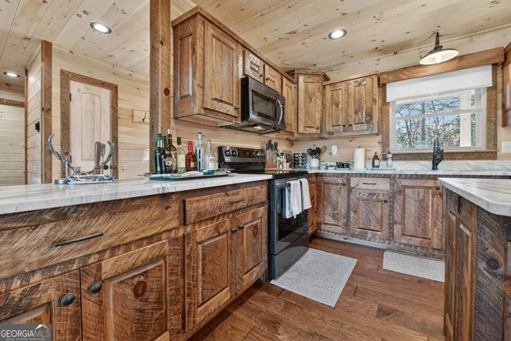 315 River Retreat RD Blue Ridge, GA 30513