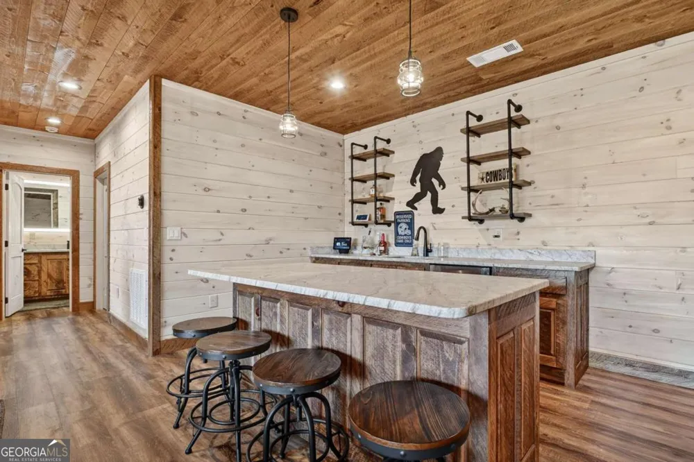 315 River Retreat RD Blue Ridge, GA 30513