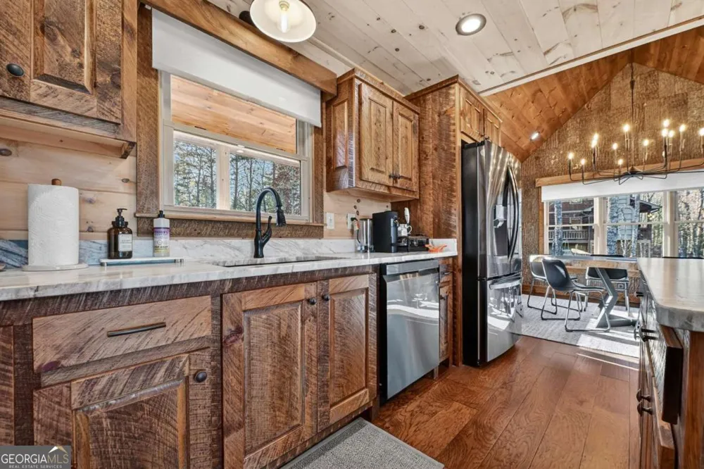315 River Retreat RD Blue Ridge, GA 30513