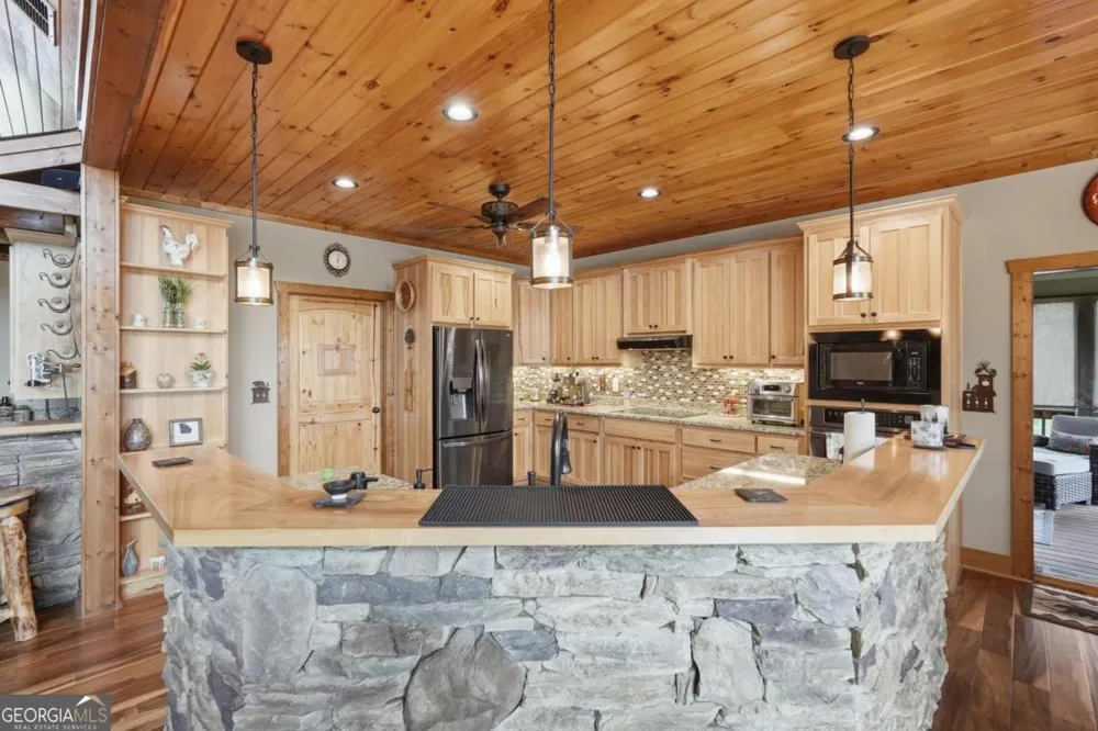 89 Old Steele HOLW Dahlonega, GA 30533