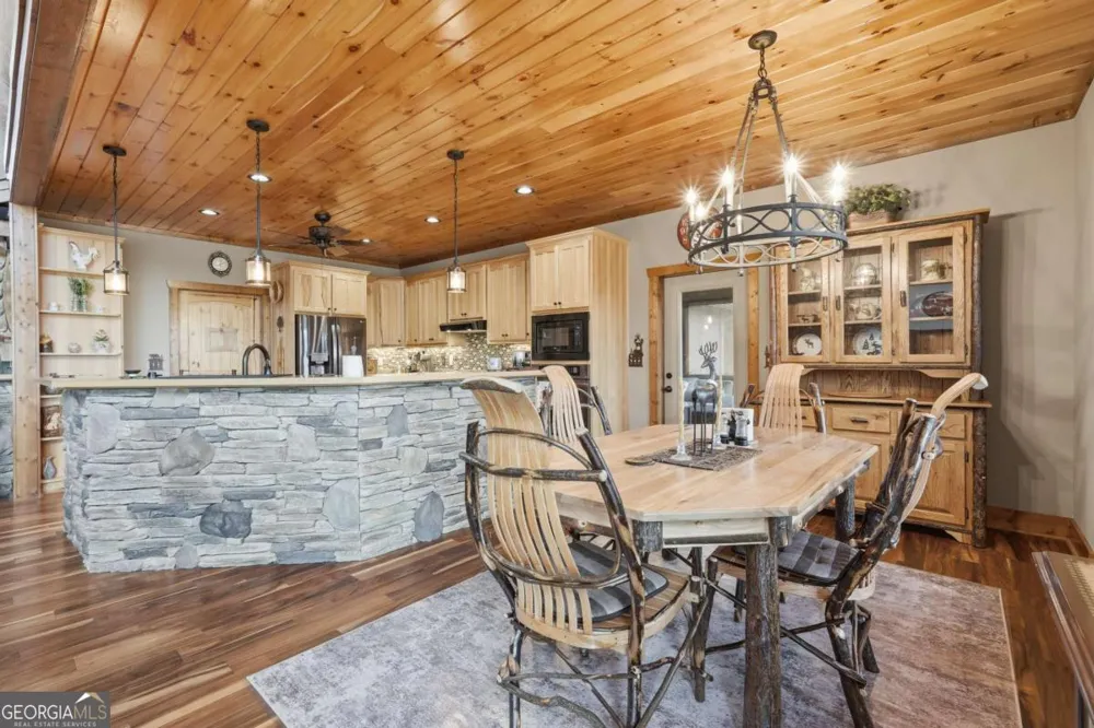 89 Old Steele HOLW Dahlonega, GA 30533