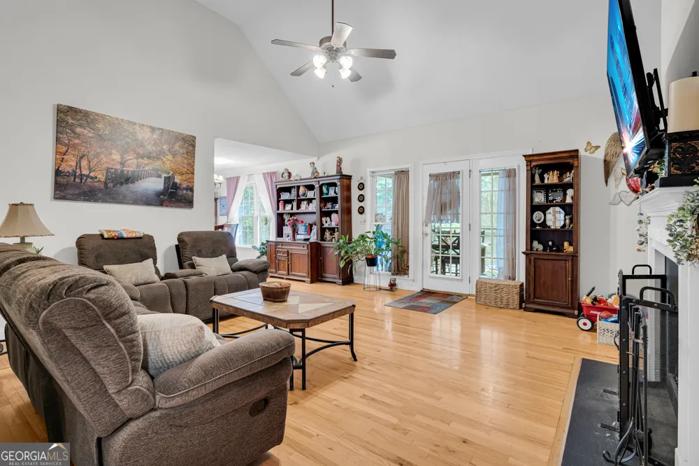 905 Daisy LN Athens, GA 30605