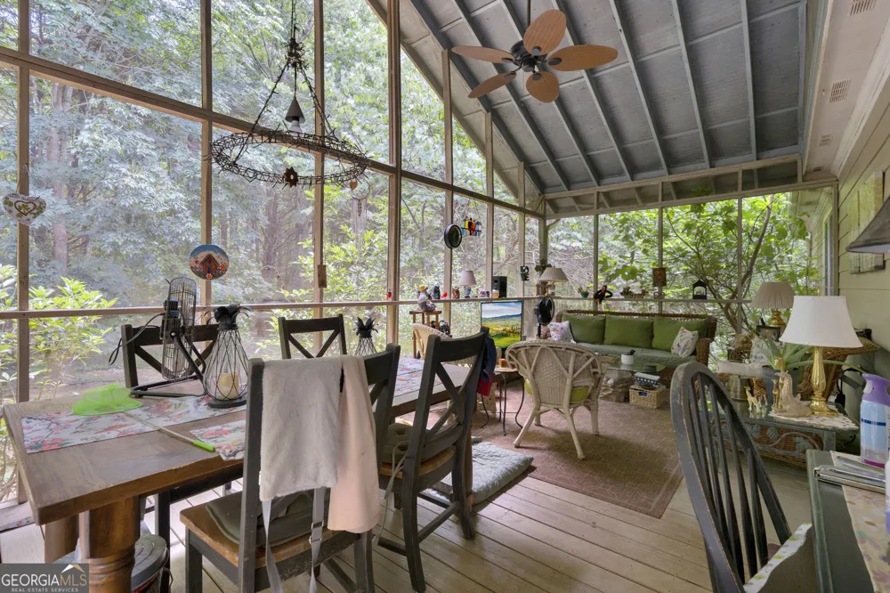 905 Daisy LN Athens, GA 30605