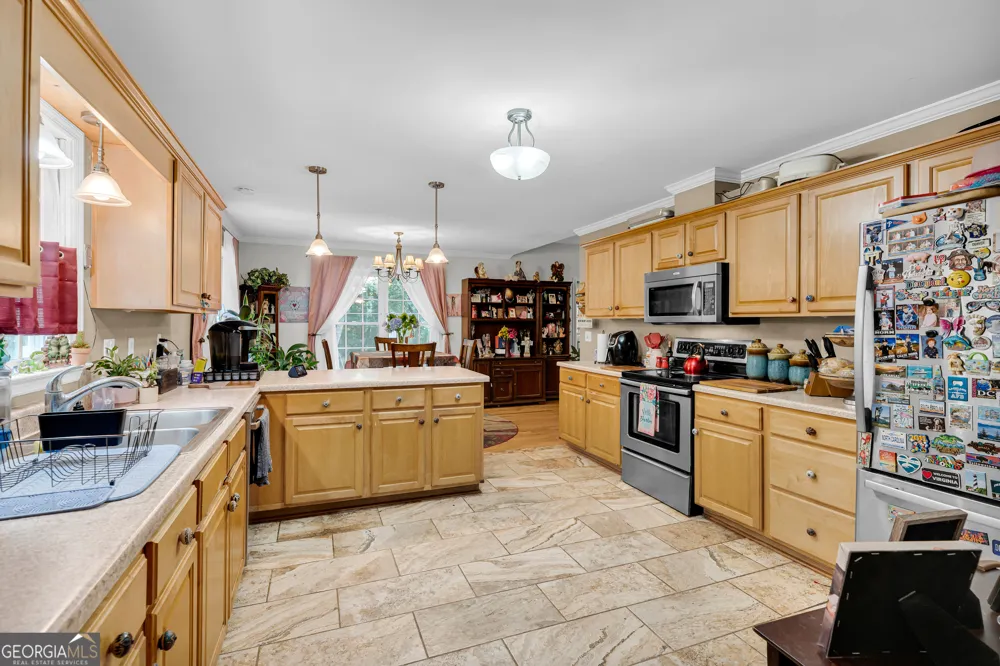 905 Daisy LN Athens, GA 30605