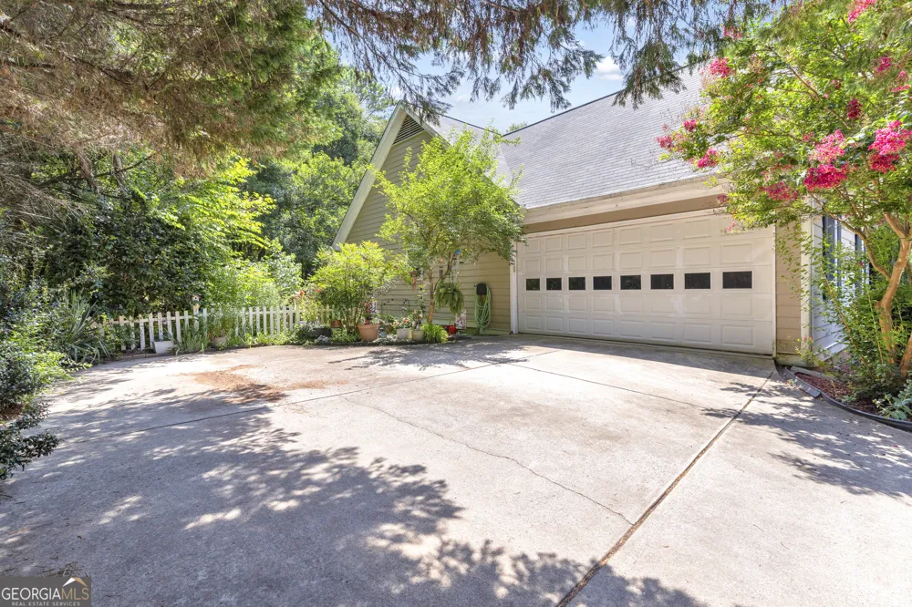 905 Daisy LN Athens, GA 30605