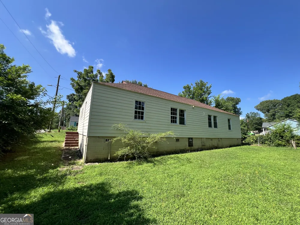 1241 Lyle AVE East Point, GA 30344
