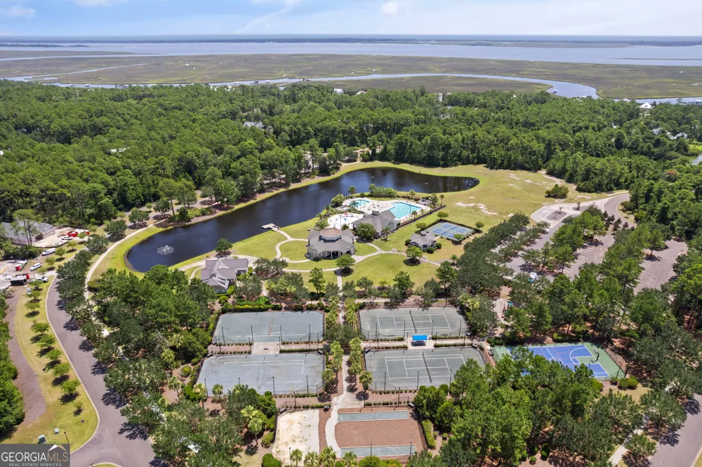 102 Clubhouse CIR St. Marys, GA 31558