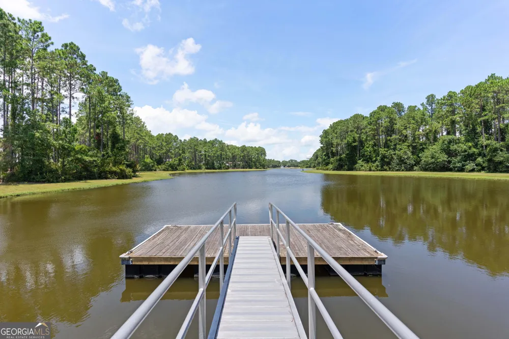 102 Clubhouse CIR St. Marys, GA 31558
