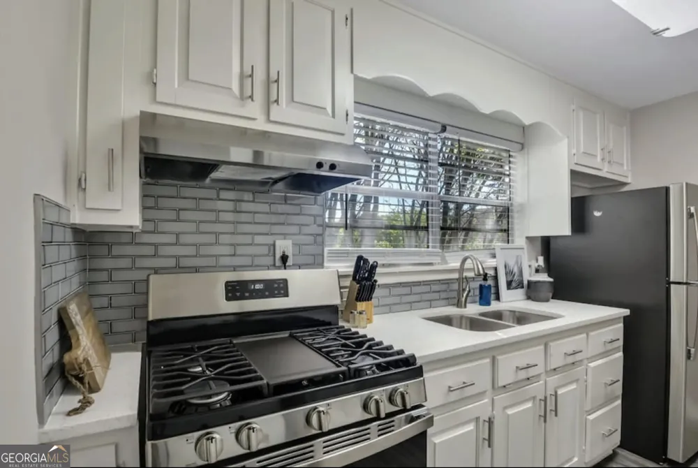 50 Oak ST Hiram, GA 30141