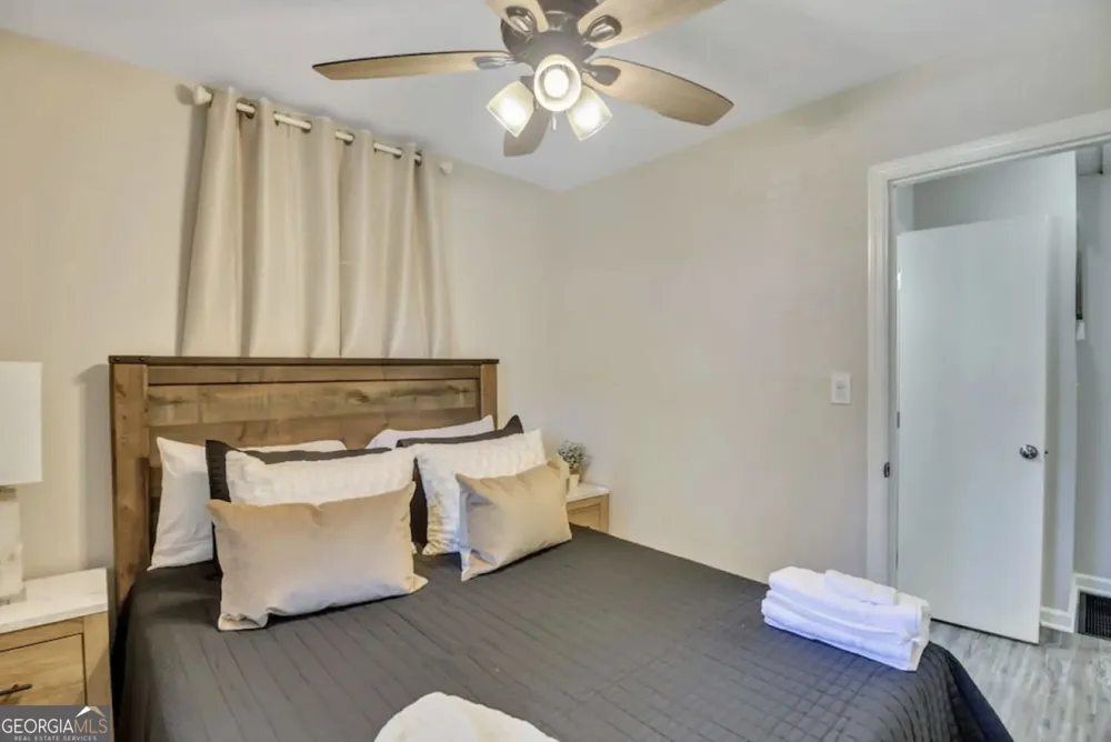 50 Oak ST Hiram, GA 30141