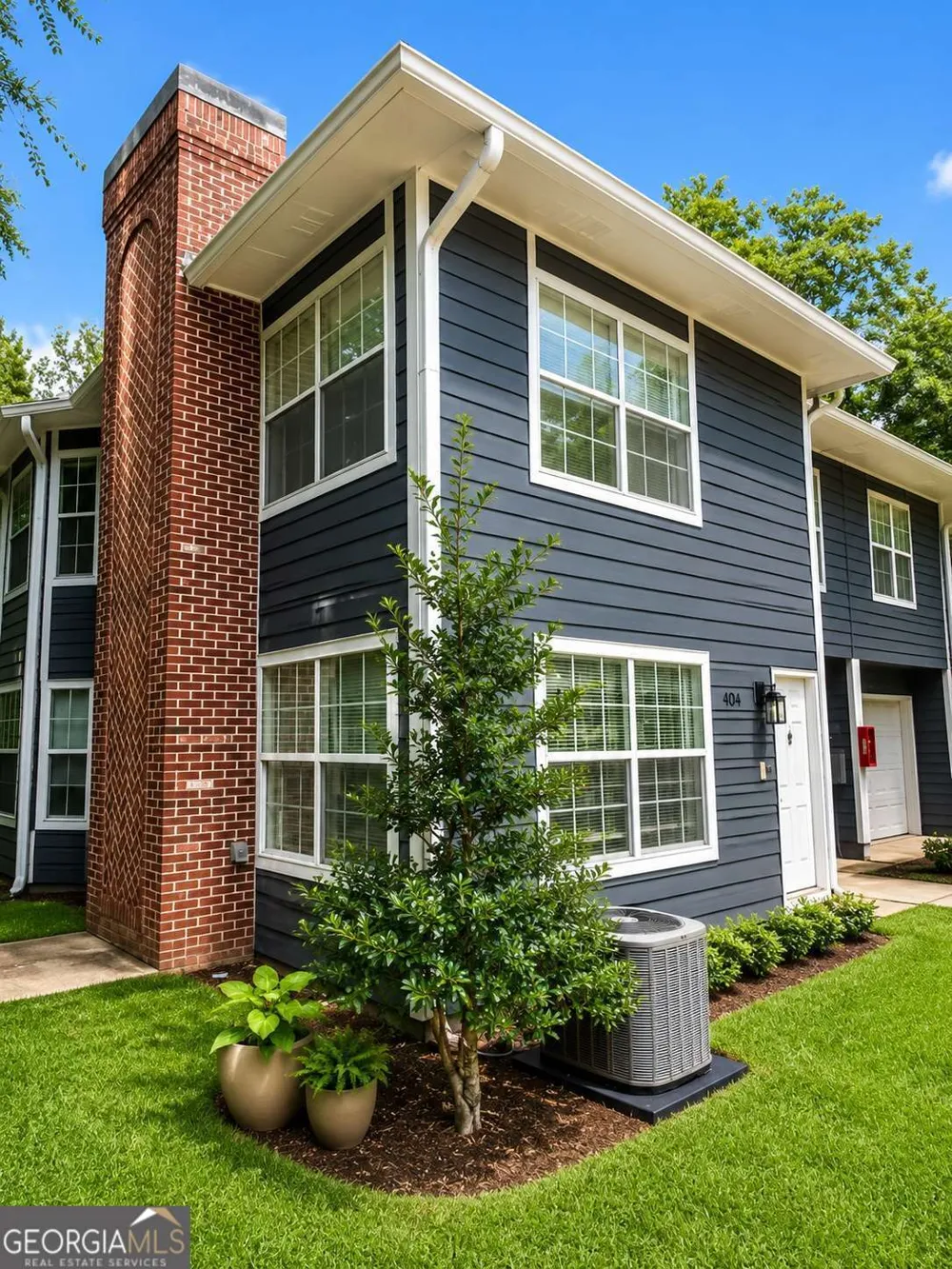 1006 Heathmoor CT Norcross, GA 30093