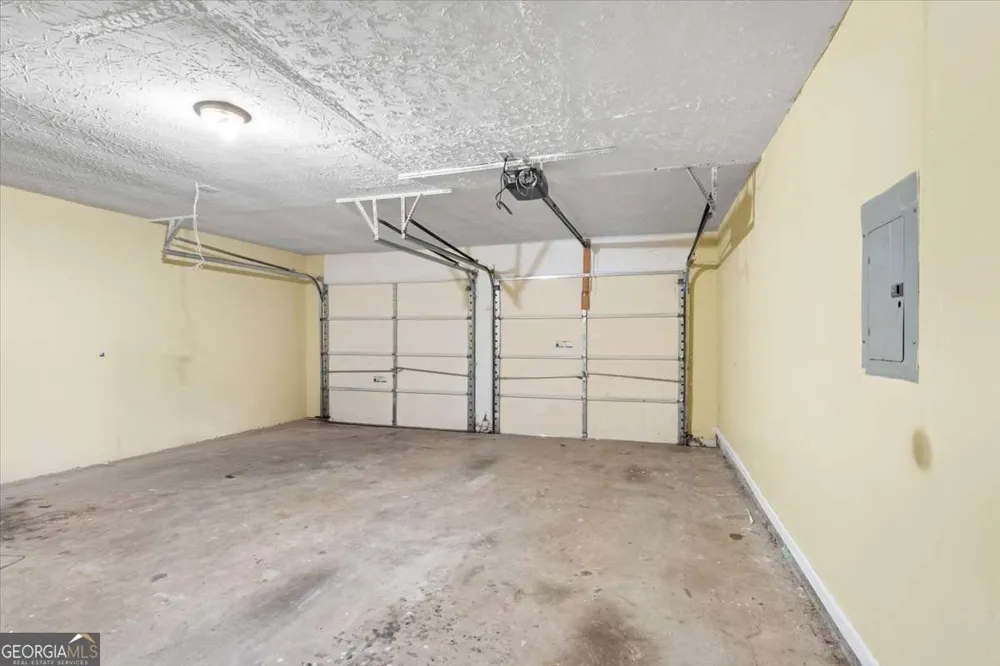 2628 ESSEX CT Conyers, GA 30013