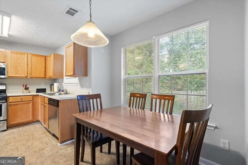2628 ESSEX CT Conyers, GA 30013