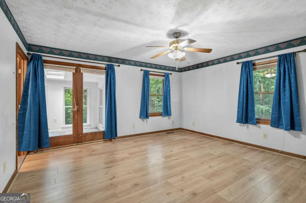368 Still Hollow RD Jasper, GA 30143