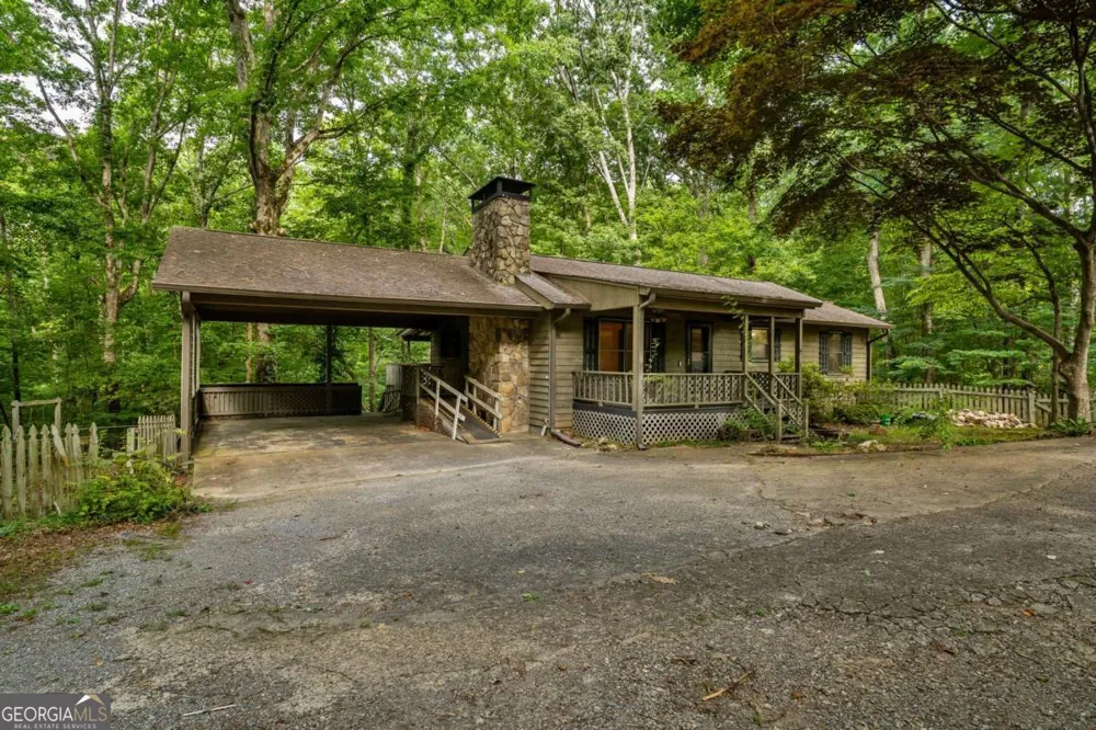 368 Still Hollow RD Jasper, GA 30143