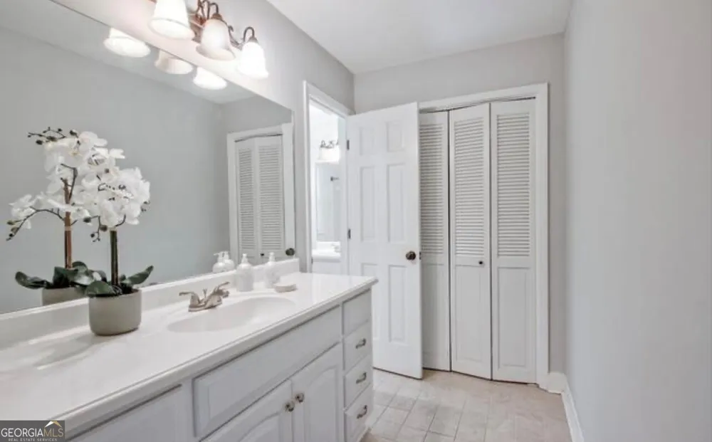 205 Kingswood DR Fayetteville, GA 30215