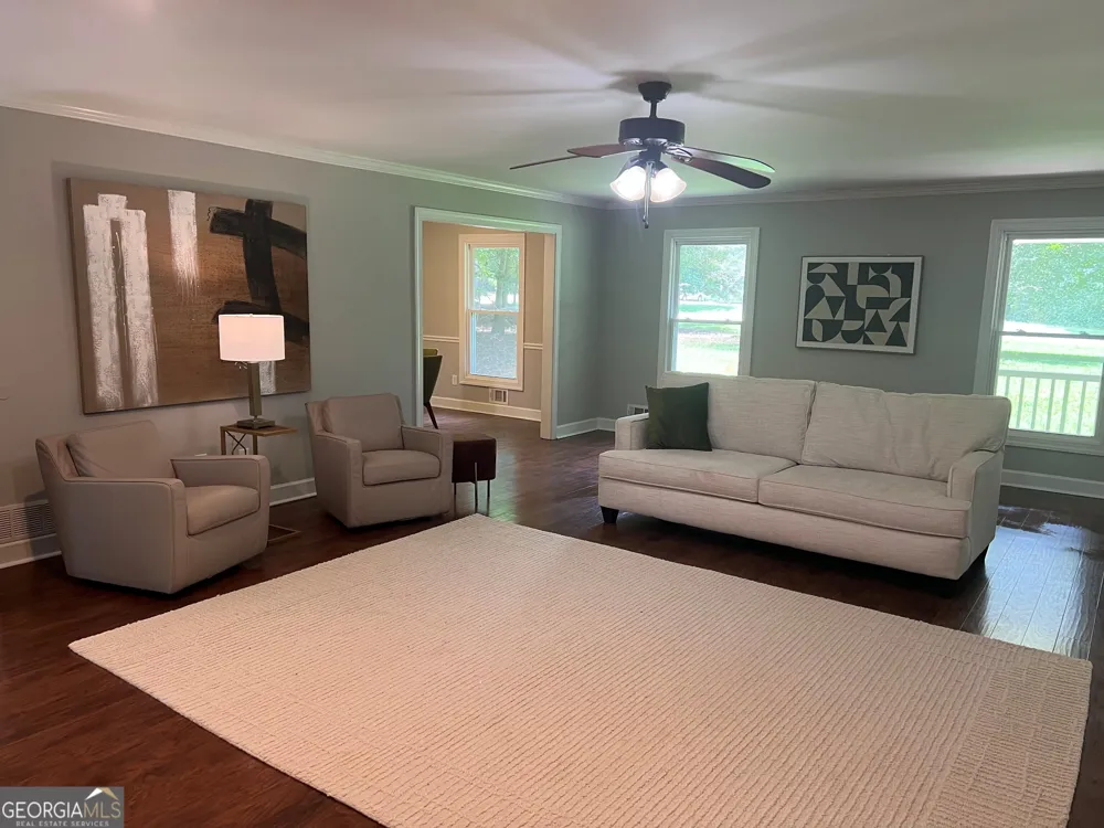 205 Kingswood DR Fayetteville, GA 30215