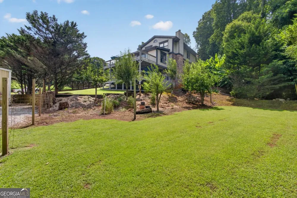43 Bailey DR SW Lilburn, GA 30047